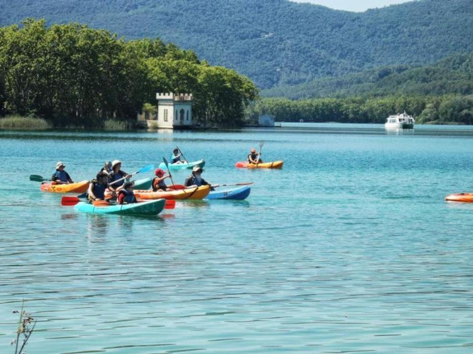 Camping Bungalow El Llac De Banyoles Porqueres Exterior foto